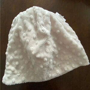 BEBE BELLA DESIGNS BOUTIQUE GIRLS IVORY SOFT EINTER HAT SKI SNOW SIZE S SMALL